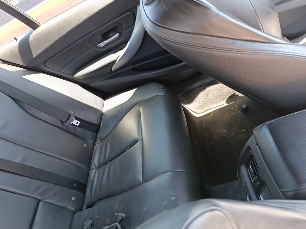 
								BMW 328i M SPORT A/T  (F30) full									