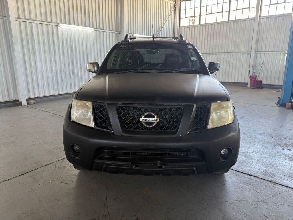 
								NISSAN NAVARA 3.0 dCi  LE A/T 4X4 P/U D/C full									