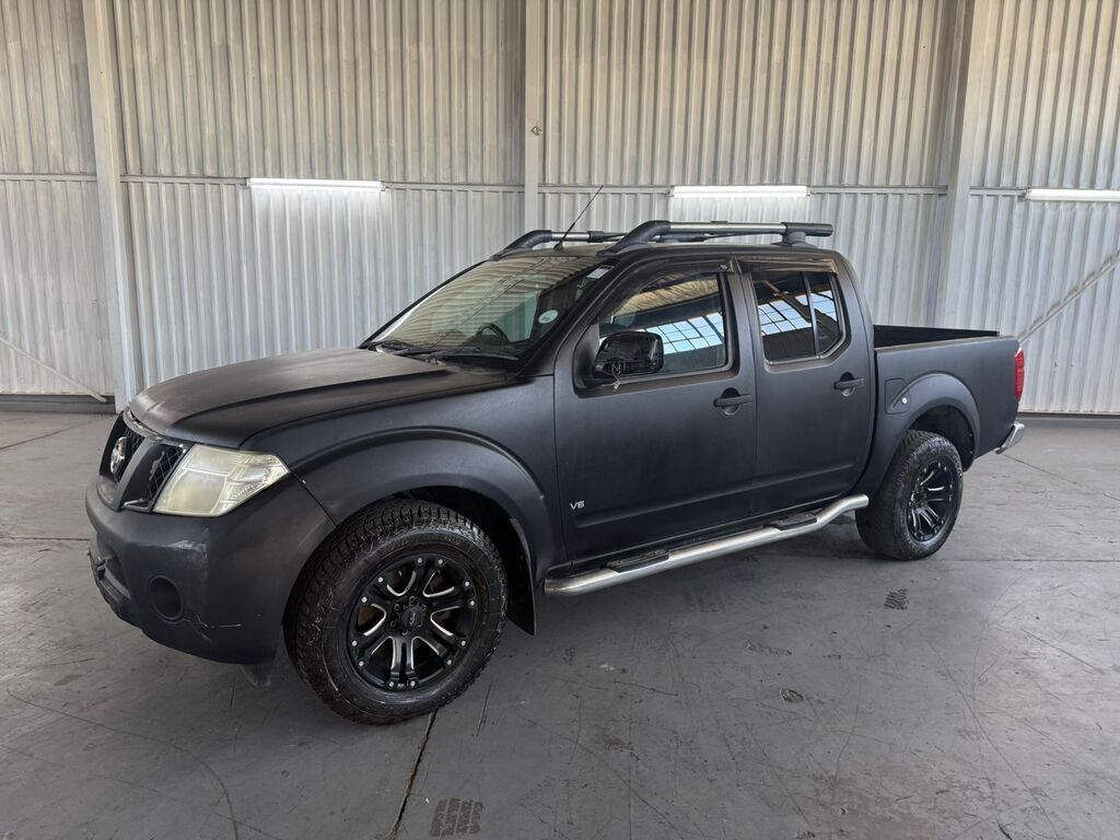 
								NISSAN NAVARA 3.0 dCi  LE A/T 4X4 P/U D/C full									
