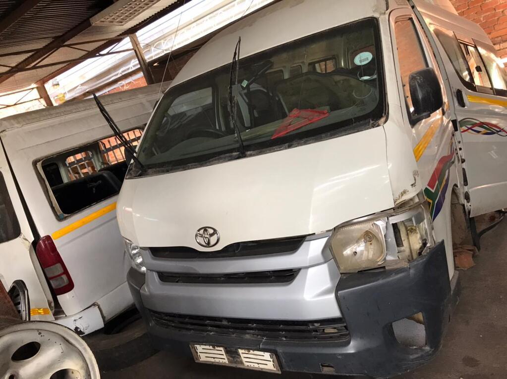 
								TOYOTA QUANTUM/HIACE 2.7 SESFIKILE 16s full									