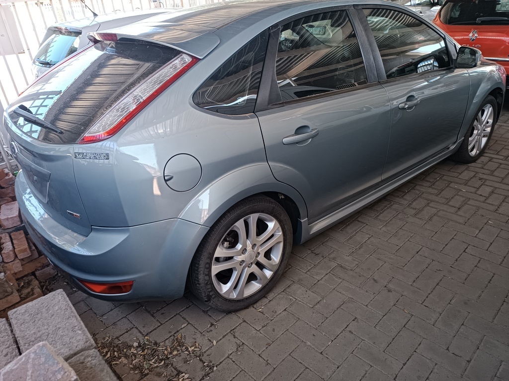 
								FORD FOCUS 2.0 TDCi Si 5Dr full									