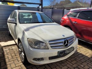 MERCEDES-BENZ C220 CDi AVANTGARDE A/T