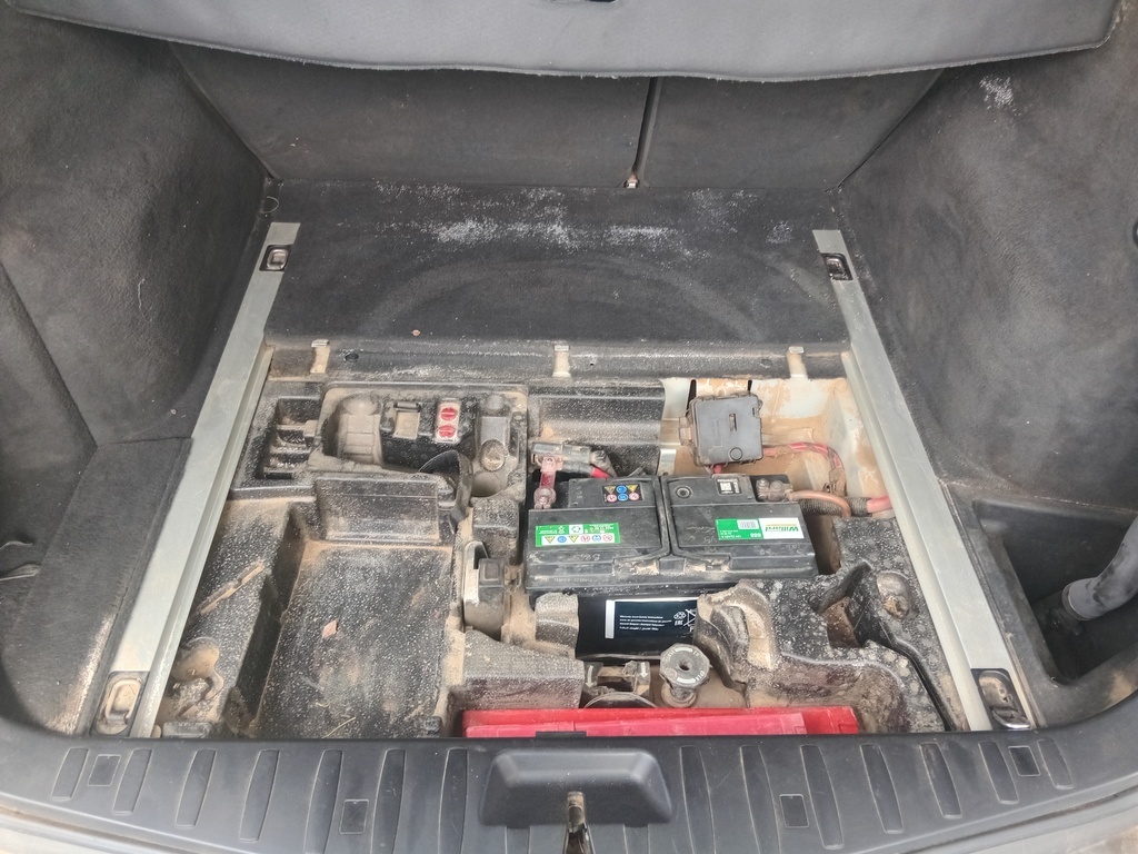 
								BMW X3 3.0i A/T full									
