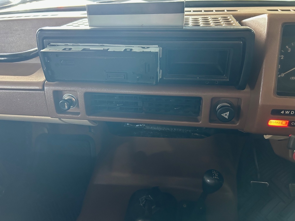 
								NISSAN SAFARI 4X4 P/U S/C full									