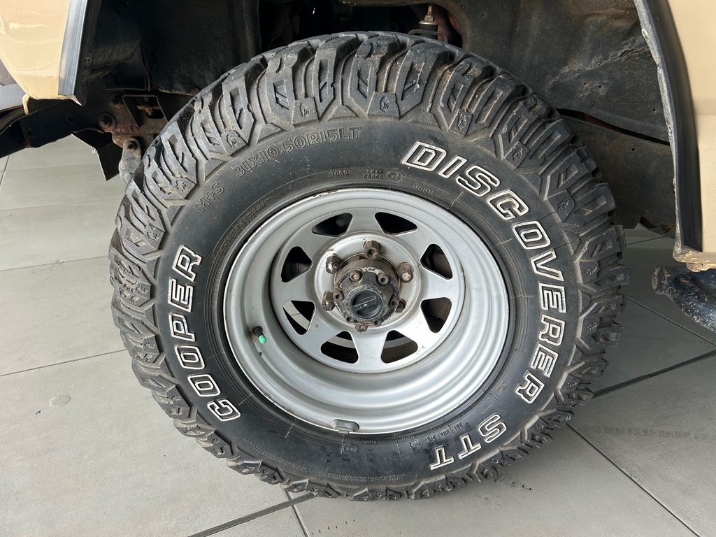 
								NISSAN SAFARI 4X4 P/U S/C full									