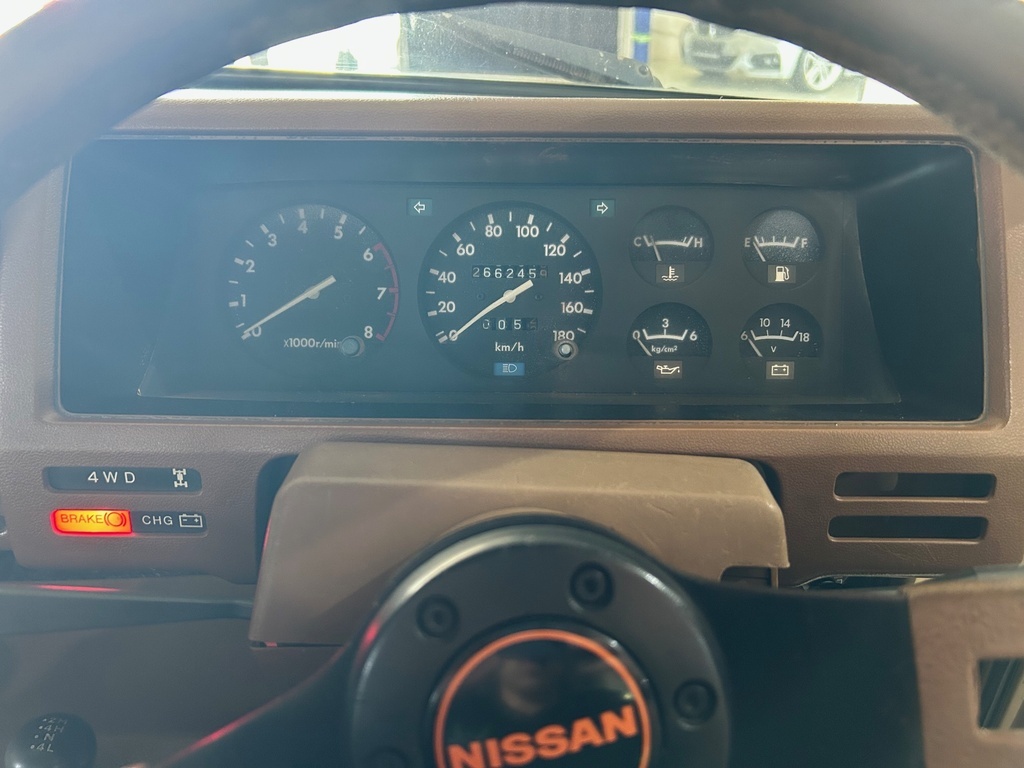 
								NISSAN SAFARI 4X4 P/U S/C full									