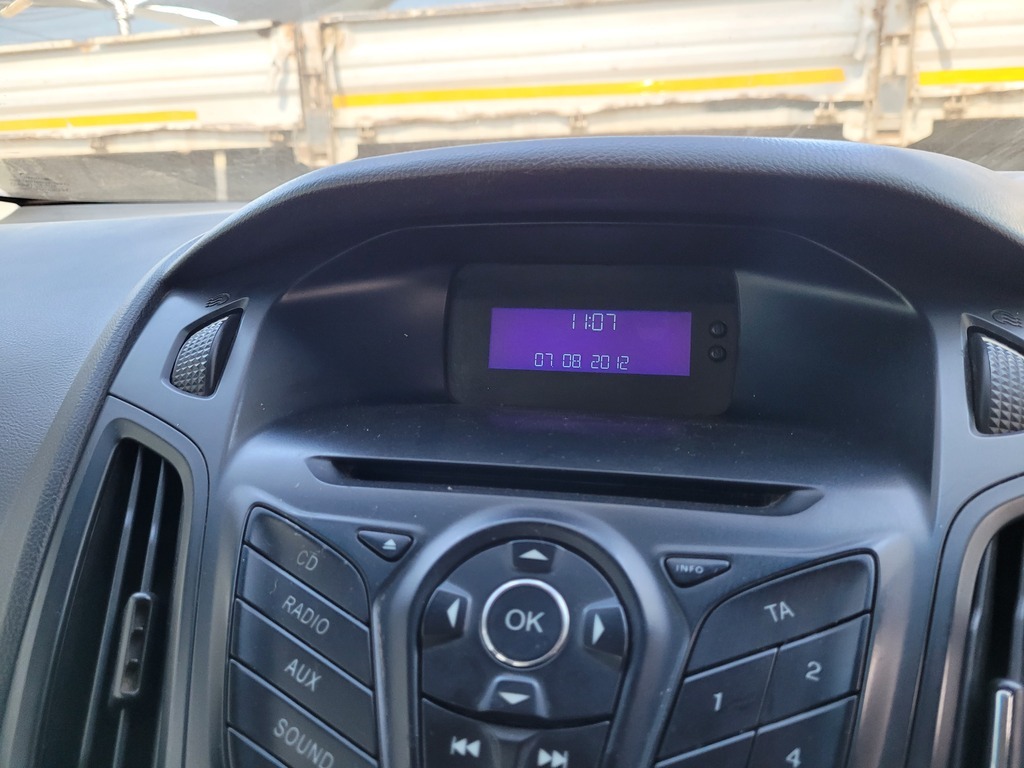 
								FORD FOCUS 1.6 Ti VCT AMBIENTE full									