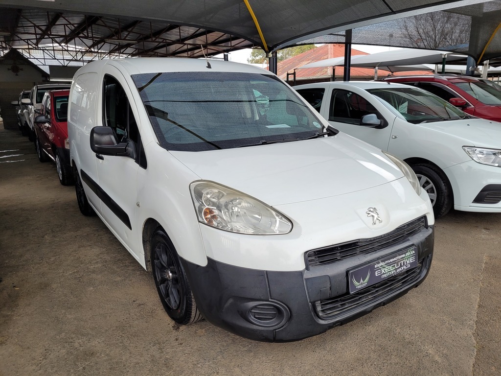 
								PEUGEOT PARTNER 1.6 F/C P/V full									