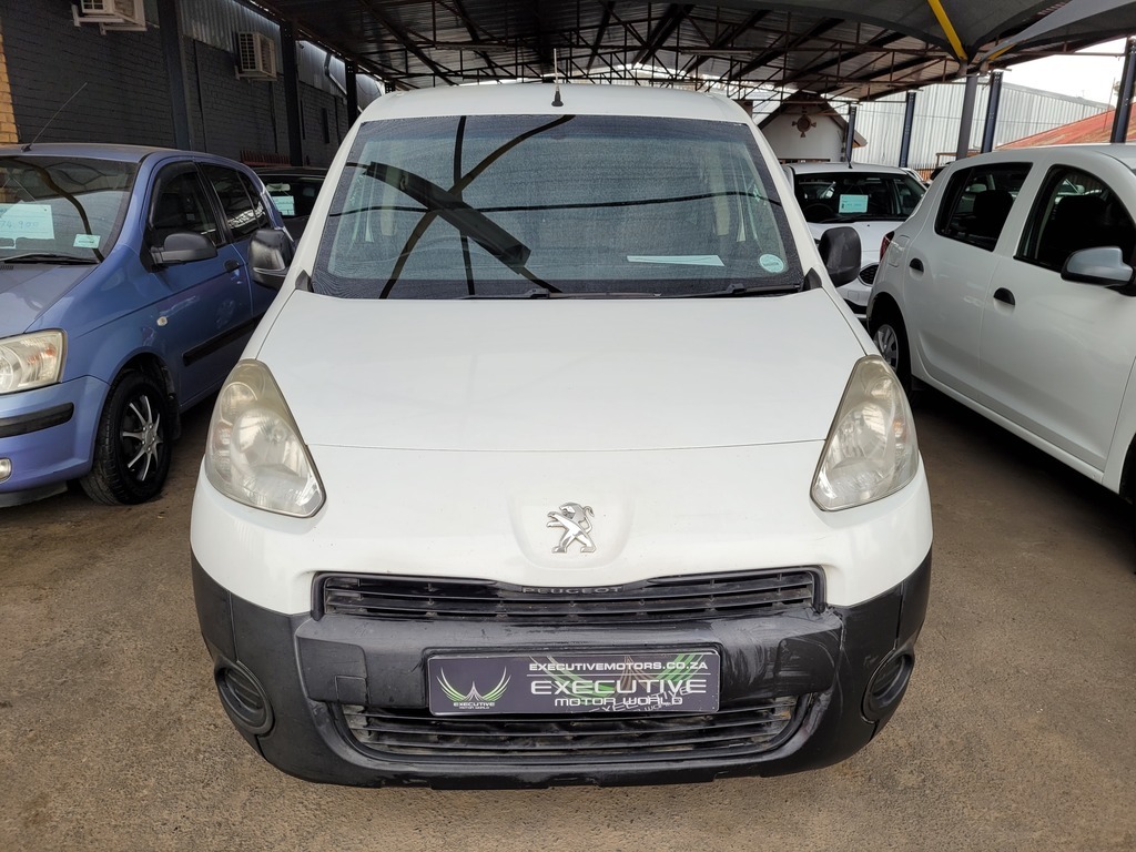
								PEUGEOT PARTNER 1.6 F/C P/V full									