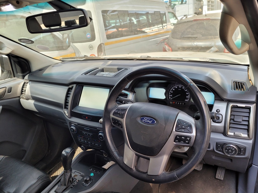
								FORD RANGER 3.2TDCi XLT 4X4 A/T P/U D/C full									