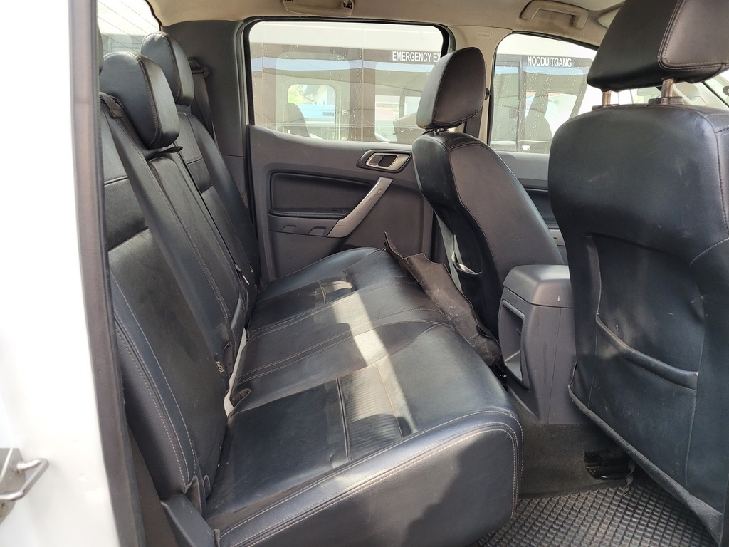 
								FORD RANGER 3.2TDCi XLT 4X4 A/T P/U D/C full									