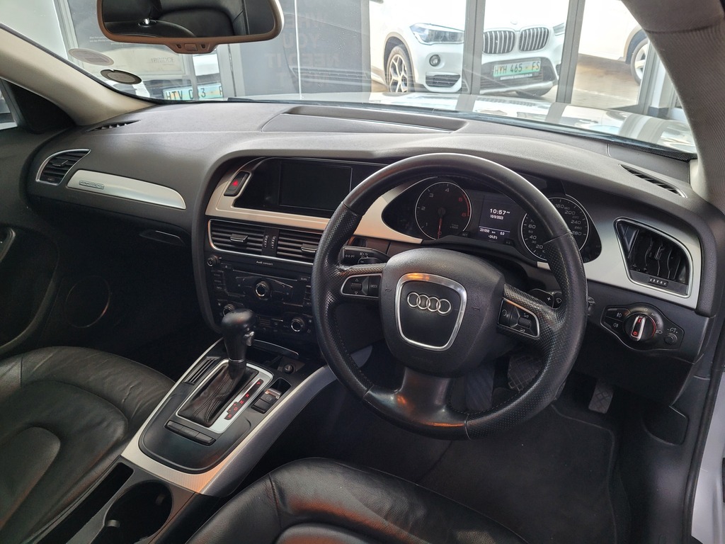 
								AUDI A4 3.0 TDI QUATTRO AMBIENT TIP (B8) full									