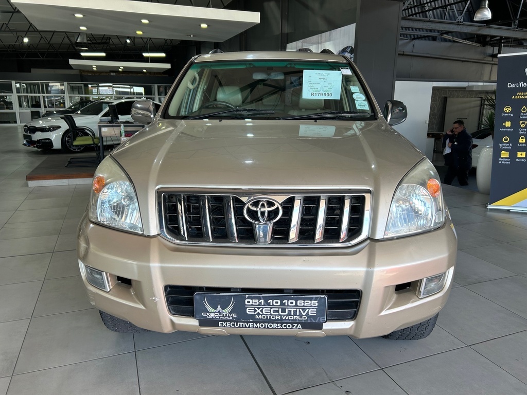 
								TOYOTA PRADO VX 4.0 V6 A/T full									