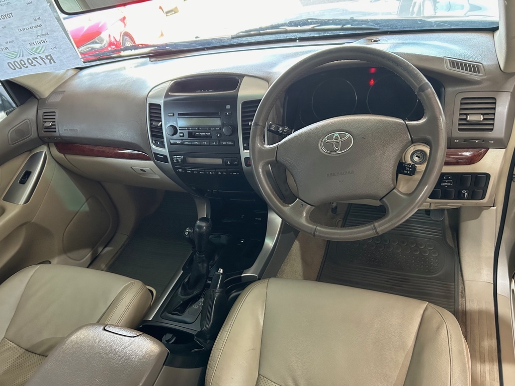 
								TOYOTA PRADO VX 4.0 V6 A/T full									