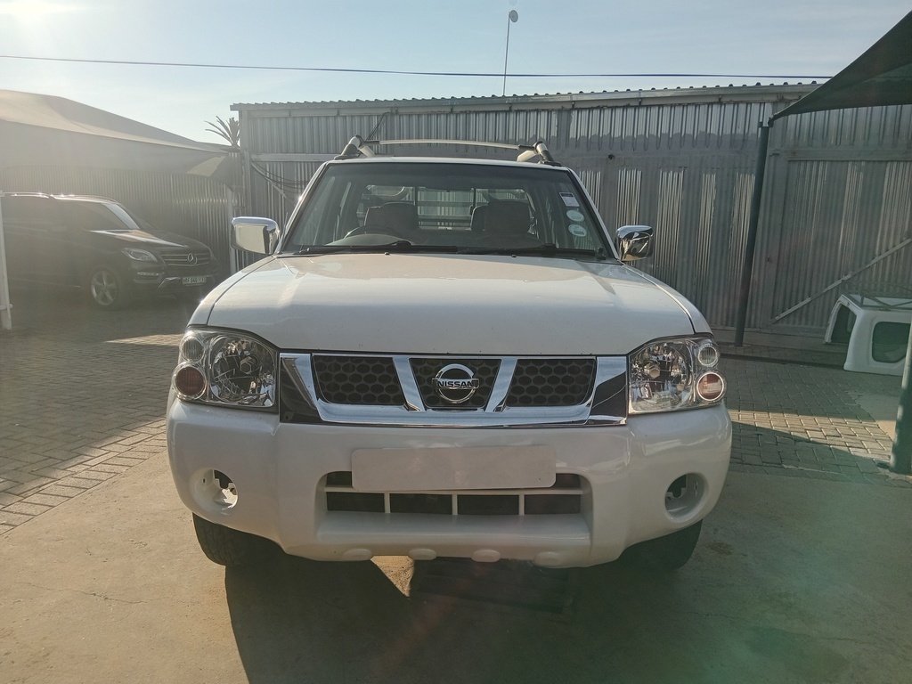 
								NISSAN HARDBODY NP300 2.4i HiRider 4×4 (K15/K36) P/U D/C full									