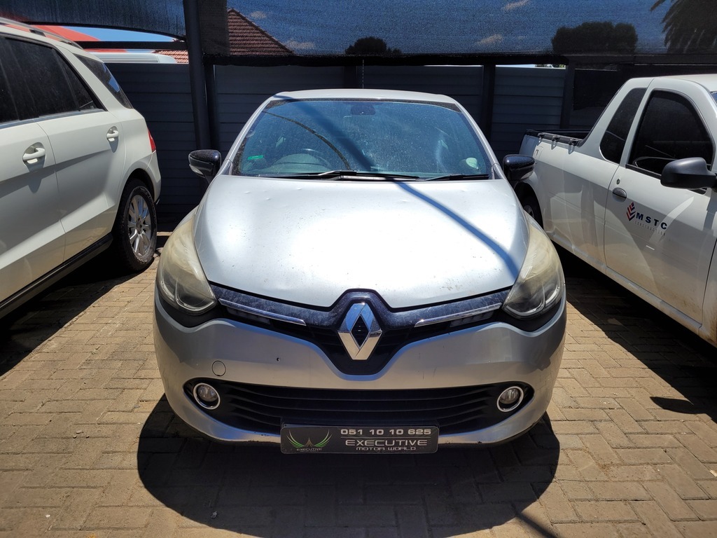 
								RENAULT CLIO IV 900 T DYNAMIQUE 5DR (66KW) full									