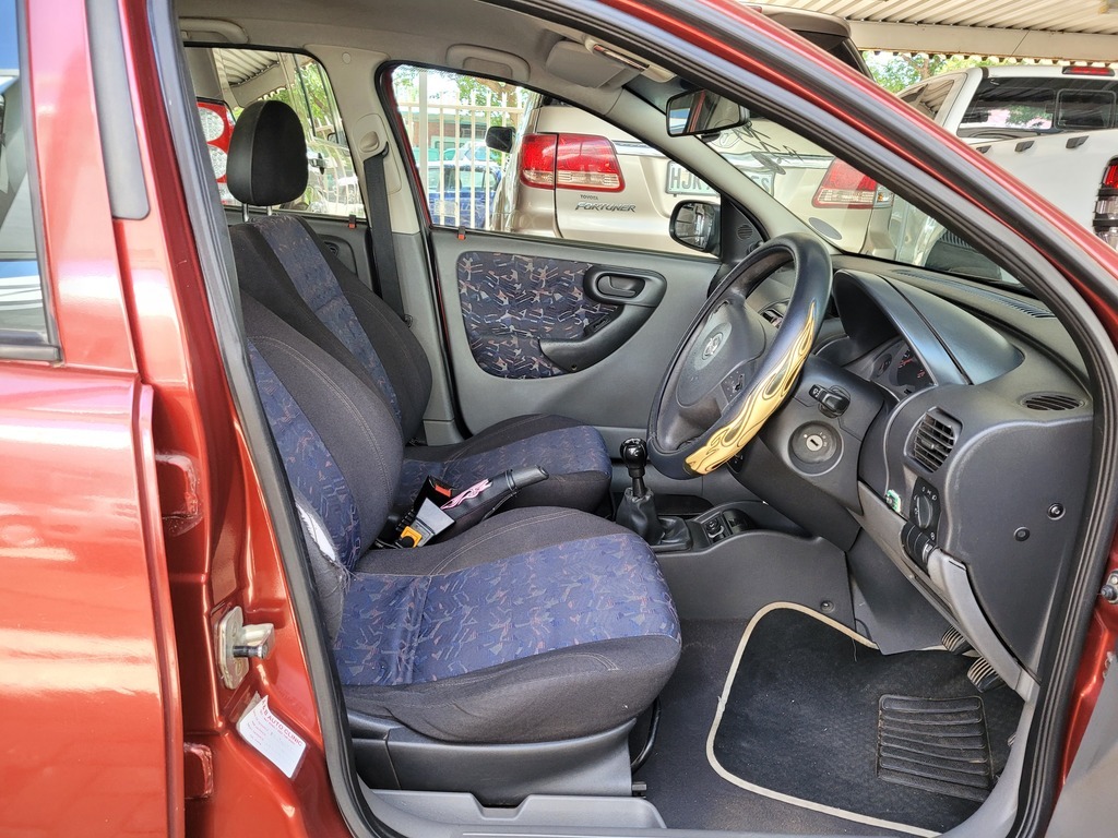 
								OPEL CORSA CLASSIC 1.7DTi ELEGANCE full									