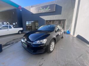 VOLKSWAGEN GOLF VII 1.2 TSI TRENDLINE