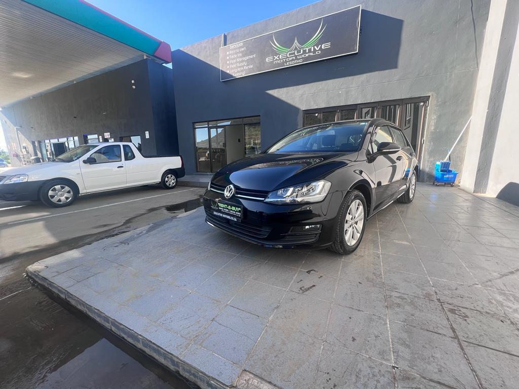 
								VOLKSWAGEN GOLF VII 1.2 TSI TRENDLINE full									