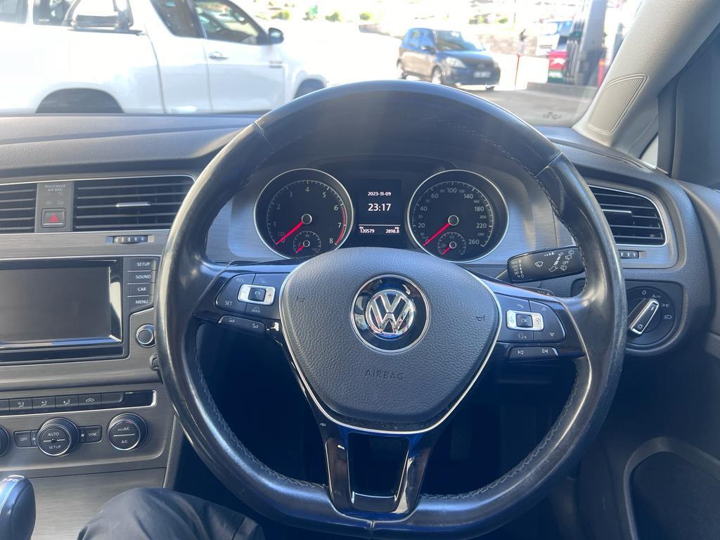 
								VOLKSWAGEN GOLF VII 1.2 TSI TRENDLINE full									
