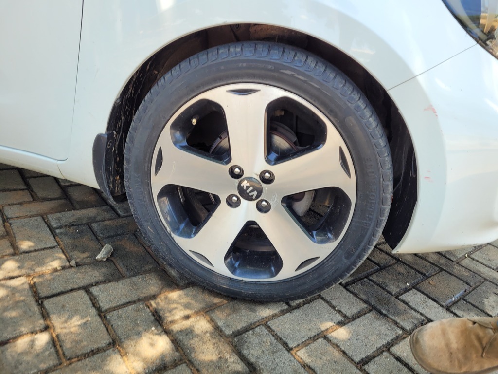 
								KIA RIO 1.4 TEC 5DR full									