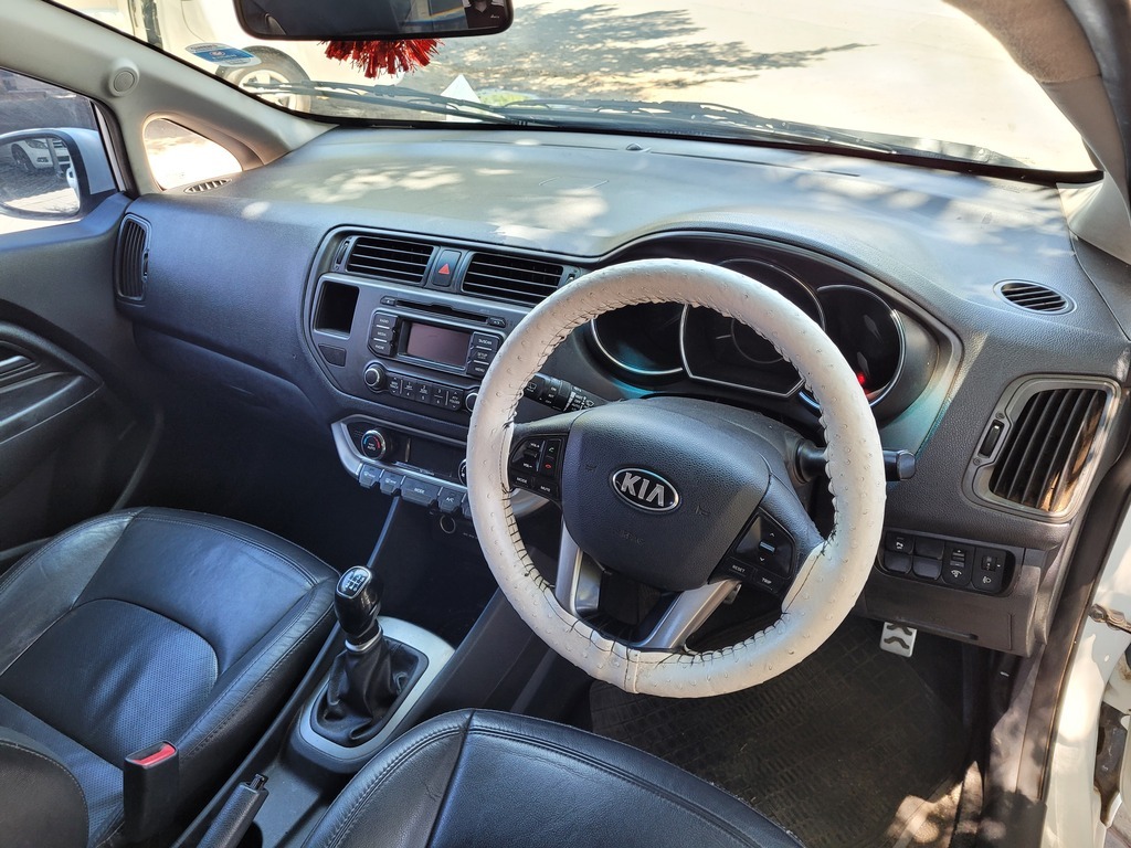
								KIA RIO 1.4 TEC 5DR full									