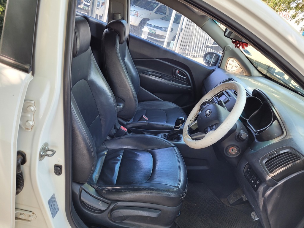 
								KIA RIO 1.4 TEC 5DR full									