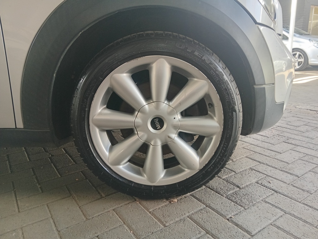 
								MINI COOPER S COUNTRYMAN full									