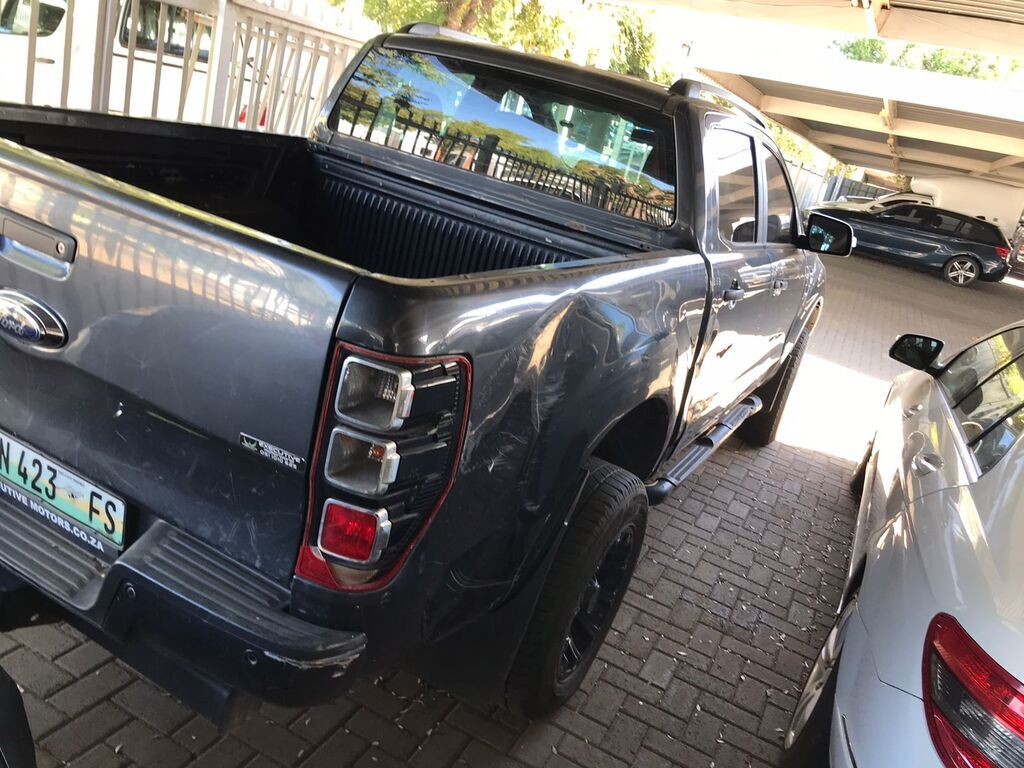 
								FORD RANGER 3.2TDCi 3.2 WILDTRAK 4X4 A/T P/U D/C full									