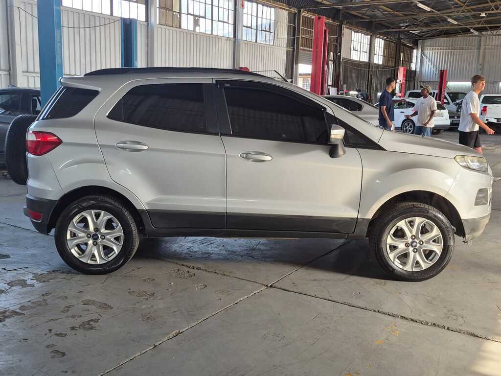 
								FORD ECOSPORT 1.0 ECOBOOST TREND full									