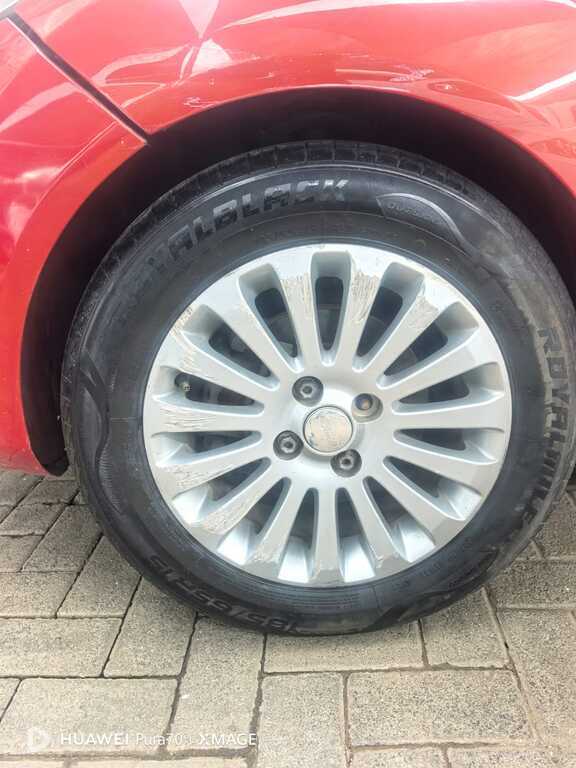 
								FORD FIESTA 1.6i TREND 5Dr full									