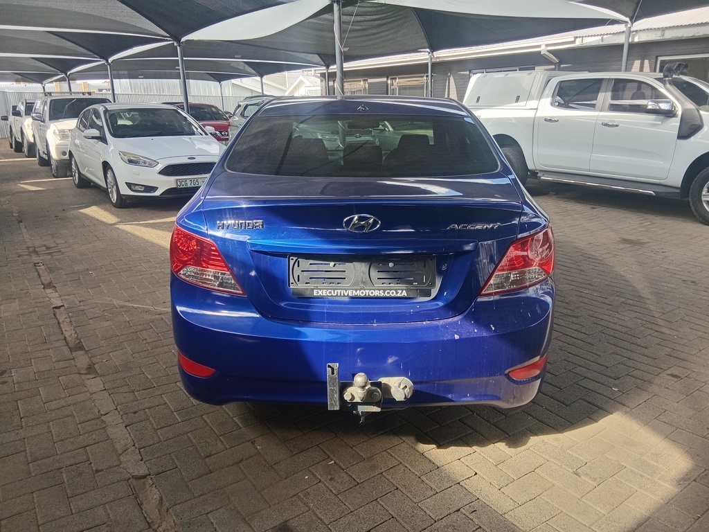 
								HYUNDAI ACCENT 1.6 GL/MOTION full									