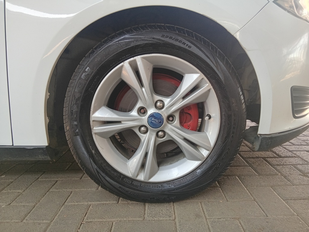 
								FORD FOCUS 1.0 ECOBOOST AMBIENTE full									