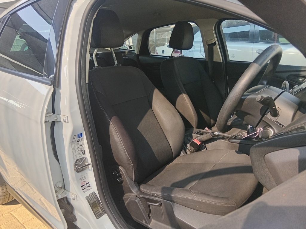 
								FORD FOCUS 1.0 ECOBOOST AMBIENTE full									