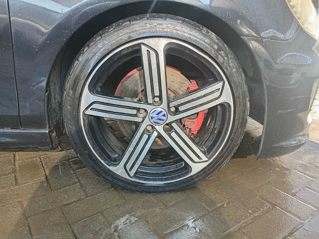 
								VOLKSWAGEN GOLF VI GTi 2.O TSI DSG ED35 full									