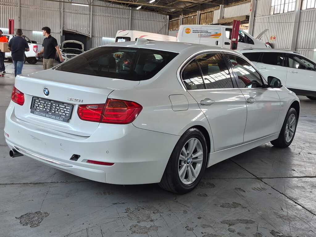 
								BMW 320i LUXURY LINE A/T (F30) full									