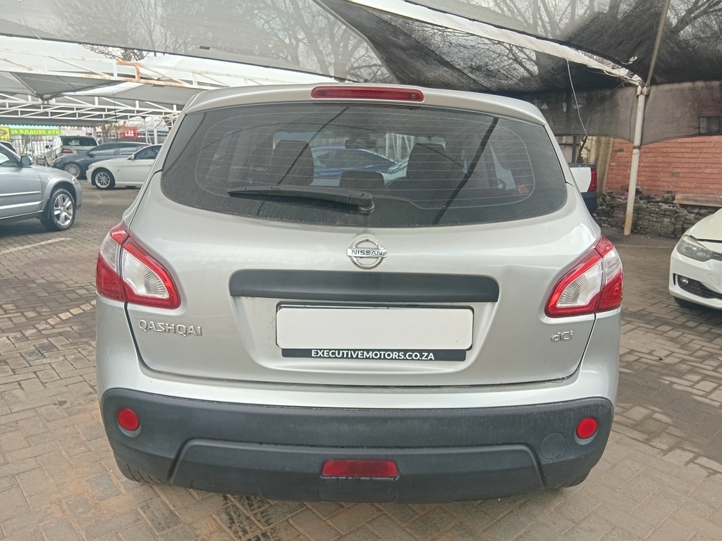 
								NISSAN QASHQAI 1.5 DCi ACENTA full									