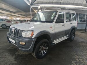MAHINDRA SCORPIO 2.5 TCi 4X4