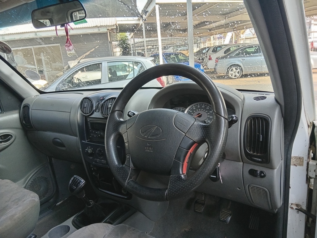
								MAHINDRA SCORPIO 2.5 TCi 4X4 full									