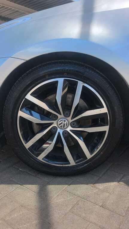 
								VOLKSWAGEN GOLF VII 1.4 TSI COMFORTLINE DSG full									