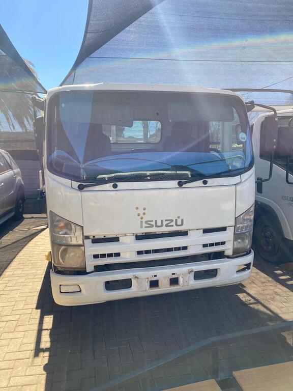 
								ISUZU NPR 400 F/C C/C full									