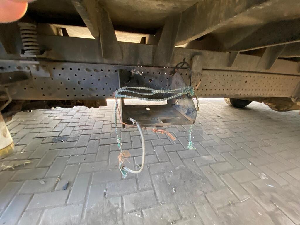 
								ISUZU NPR 400 F/C C/C full									