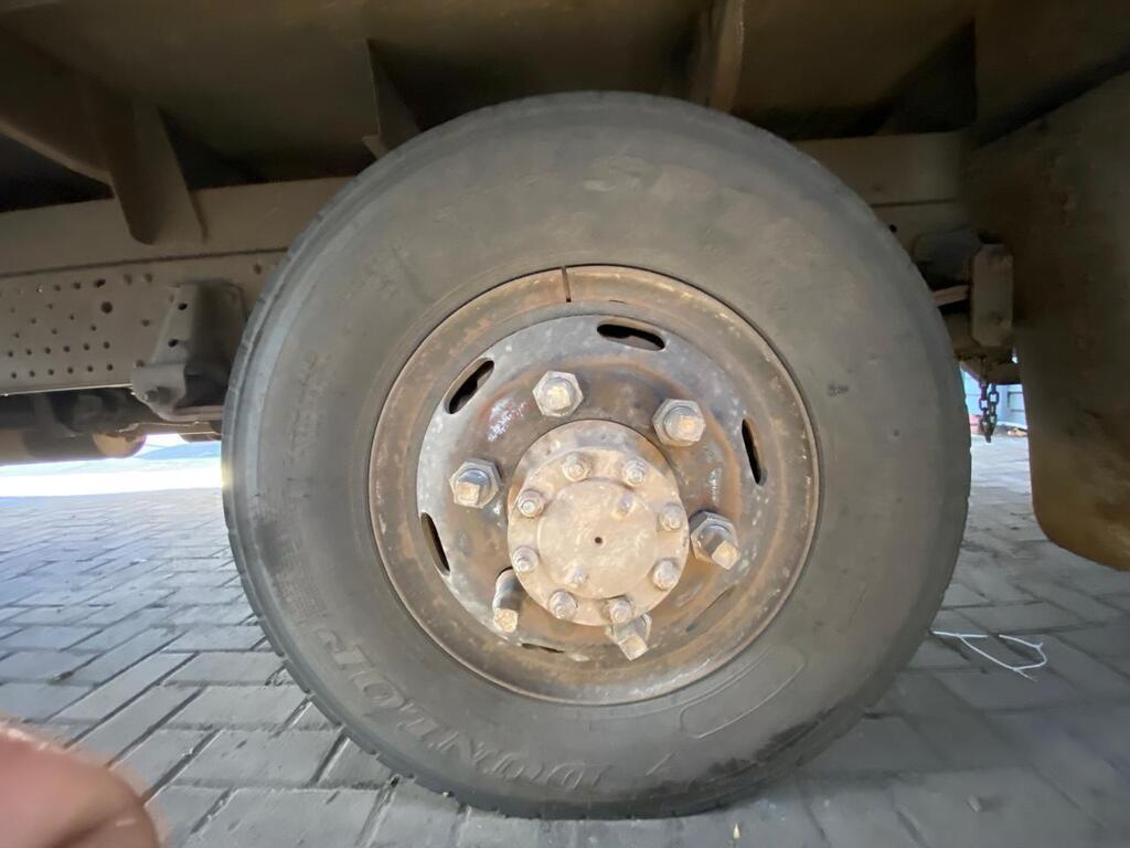 
								ISUZU NPR 400 F/C C/C full									