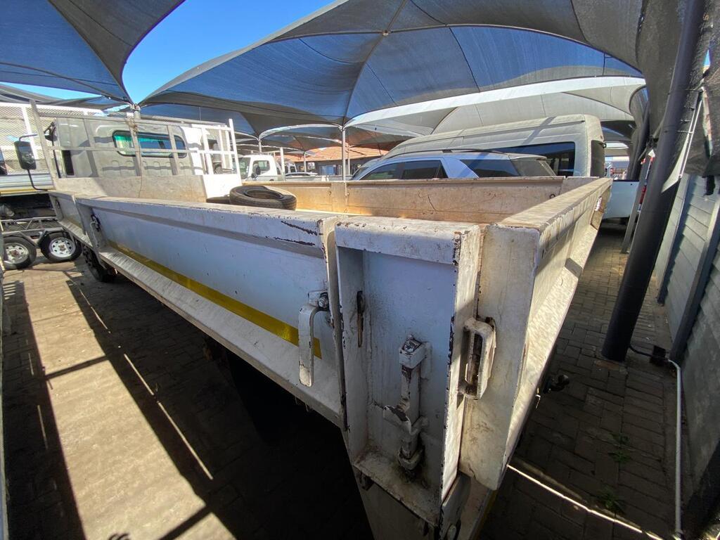 
								ISUZU NPR 400 F/C C/C full									