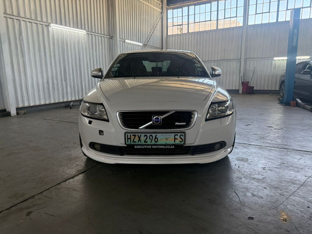 
								VOLVO S40 T5 A/T full									