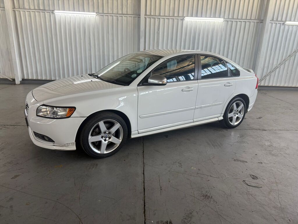 
								VOLVO S40 T5 A/T full									