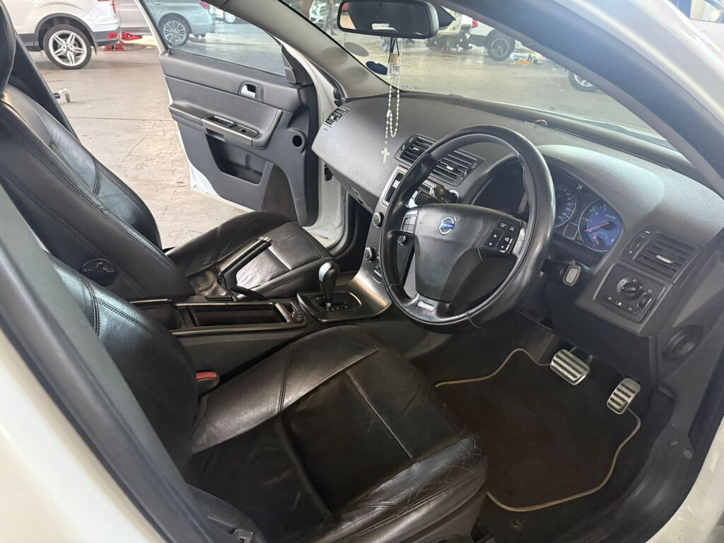 
								VOLVO S40 T5 A/T full									