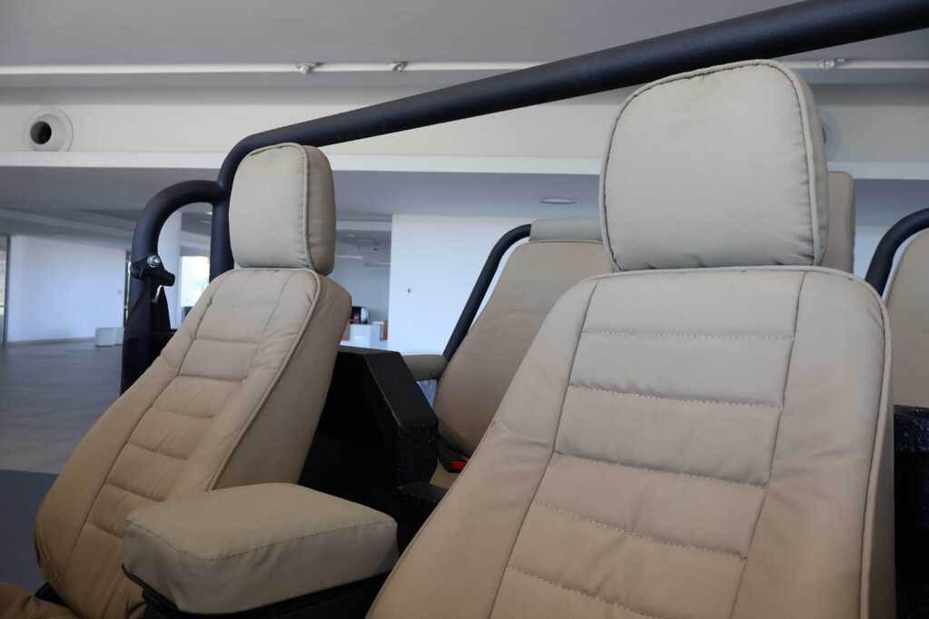 
								AIM S89-M3 2.8TD EXT CAB 4X4 P/U full									
