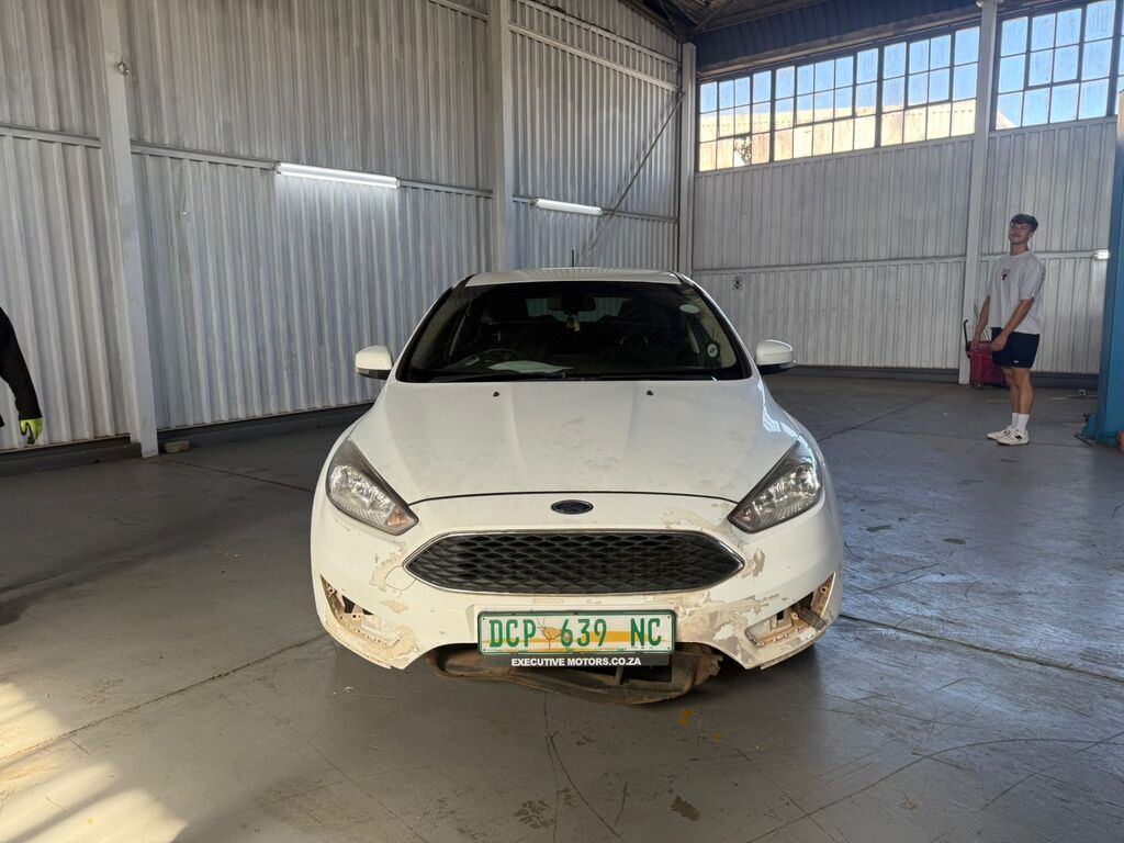 
								FORD FOCUS 1.0 ECOBOOST AMBIENTE 5Dr full									