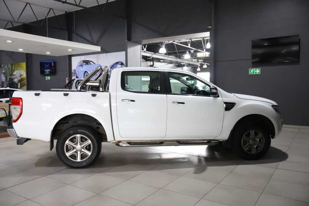 
								FORD RANGER 3.2TDCi XLT 4X4 A/T P/U D/C full									